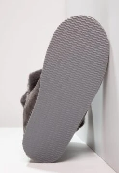 Shepherd Bella - Pantuflas - Asphalt -Mundo De Zapatos 080bb61c992642d8acdb112264584172