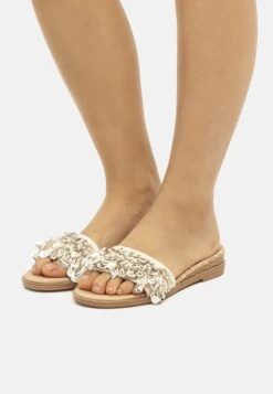 MTNG Planas - Sandalias Planas - Beige