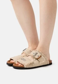 N°21 Pantuflas - Beige
