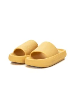 Xti Chanclas De Baño - Yellow 7 Xti Chanclas De Baño - Yellow -Mundo De Zapatos 3a682c48437b4b6d942b93df967207e7
