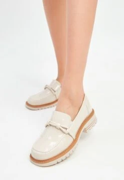 Mocasines - Beige -Mundo De Zapatos 5a67866d5aa846d2b869ffe6c2c243d6