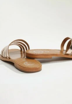 Arenal- Pantuflas - Gold 8 Arenal- Pantuflas - Gold -Mundo De Zapatos 769c98b8cf424ed6a23819c460344f13