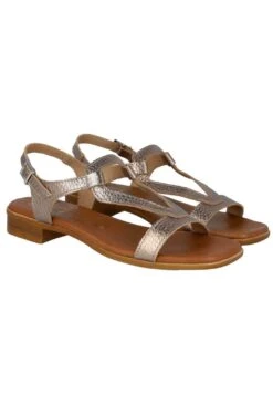 Sandalias - Metal -Mundo De Zapatos 7cec519f1c17408a862a951bbab5c141