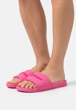 Juicy Couture Breanna Embossed Slider With Logo - Sandalias Planas - Pink