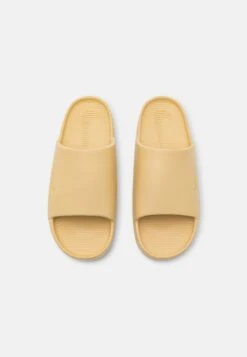 Nike Sportswear Calm Slide - Sandalias Planas - Sesame -Mundo De Zapatos a30f6e6bf00041229266b869d0f467b8