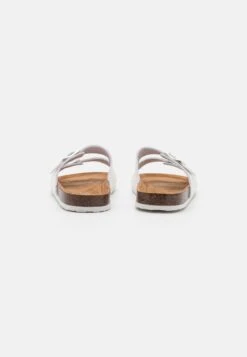 Rex Double Buckle Slide - Pantuflas - White Texture 9 Rex Double Buckle Slide - Pantuflas - White Texture -Mundo De Zapatos a6903e1fdc14483b93043228940377ec