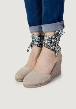 Zapatos De Salón Con Cordones - Grey