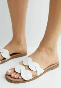 New Look Plaited Strap Footbed Sliders - Sandalias Planas - Off White