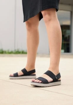 Keen Elle Backstrap - Sandalias De Senderismo - Black 13 Keen Elle Backstrap - Sandalias De Senderismo - Black -Mundo De Zapatos e508caf898cd47da8529a931a89845ad