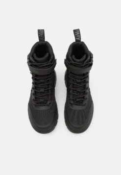 Dr. Martens Combs Tech -8 Eye Boot Unisex - Botines Con Cordones - Black 9 Dr. Martens Combs Tech -8 Eye Boot Unisex - Botines Con Cordones - Black -Mundo De Zapatos eb51adda559443f780059ca65e97d9a8