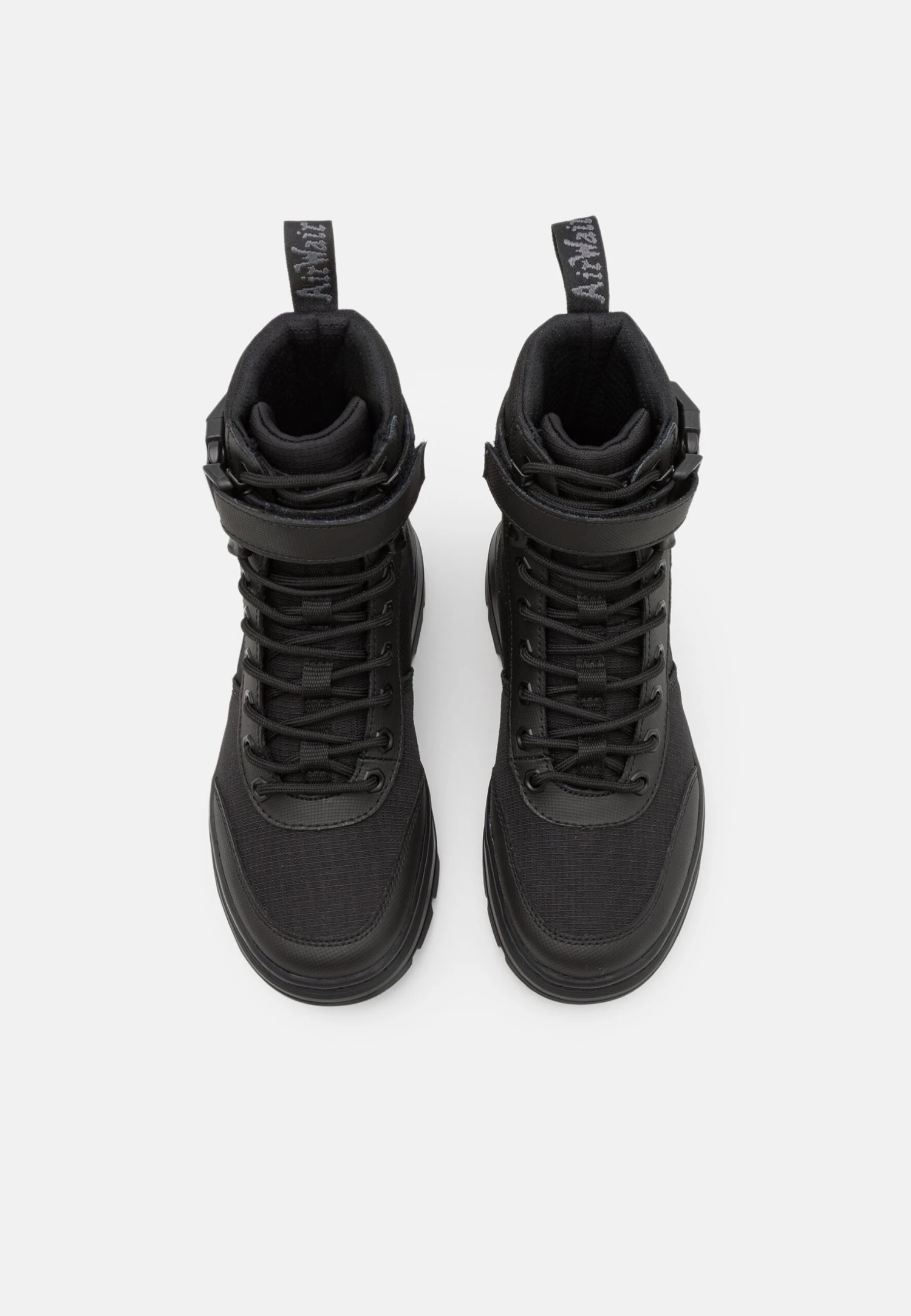 Dr. Martens Combs Tech -8 Eye Boot Unisex - Botines Con Cordones - Black 4 Dr. Martens Combs Tech -8 Eye Boot Unisex - Botines Con Cordones - Black - Imagen 4